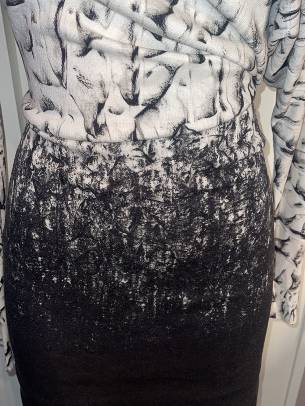 Helmut Lang Abstract Print Draped Mock Neck Dress Medium Made in USA - Picture 4 of 11